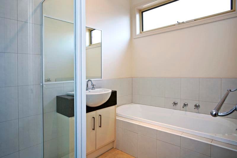 16 Thwaites Close, HIGHTON VIC 3216, Highton - Thumbnail 7