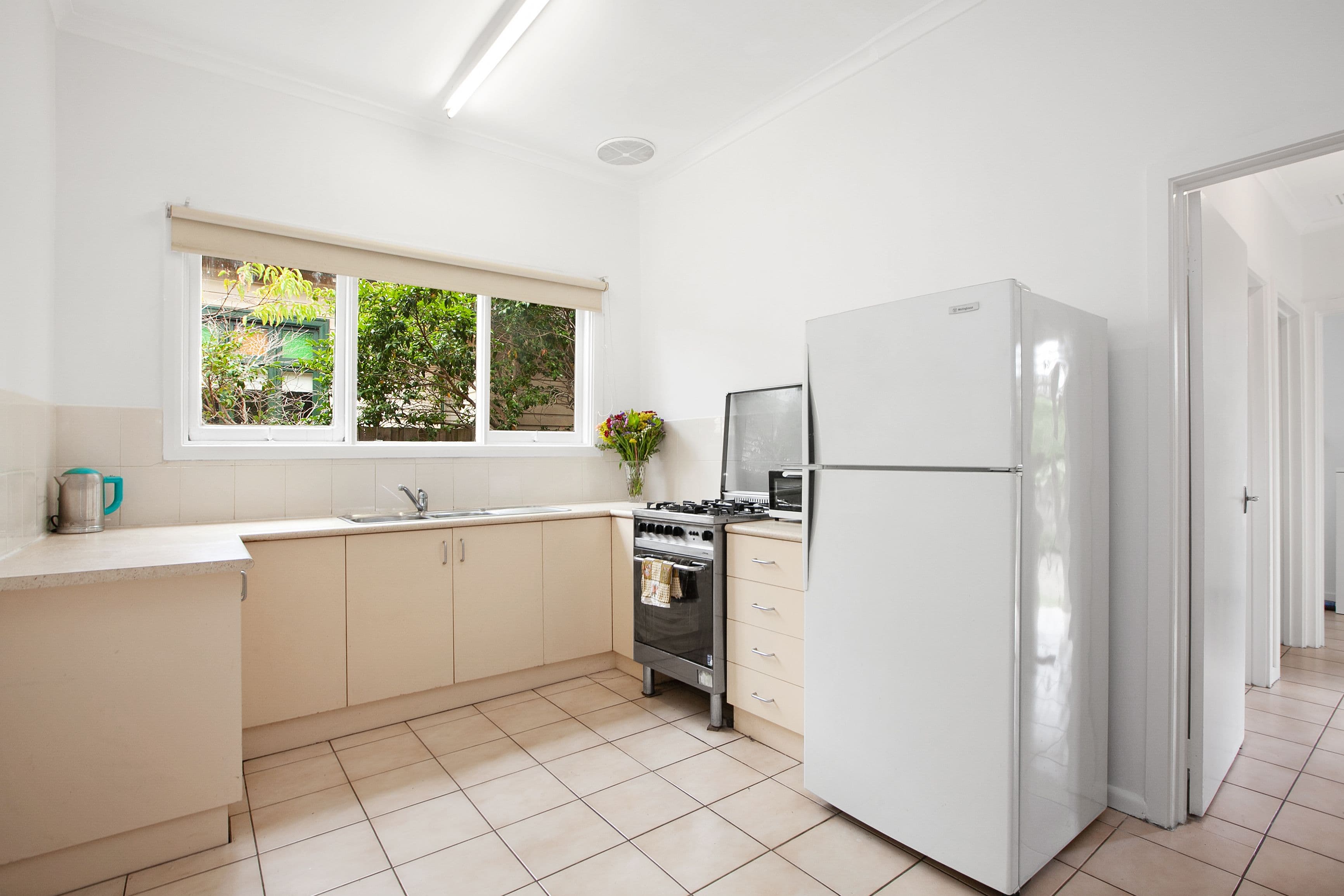 8 Carlisle Street, Preston VIC 3072, Preston - Thumbnail 5