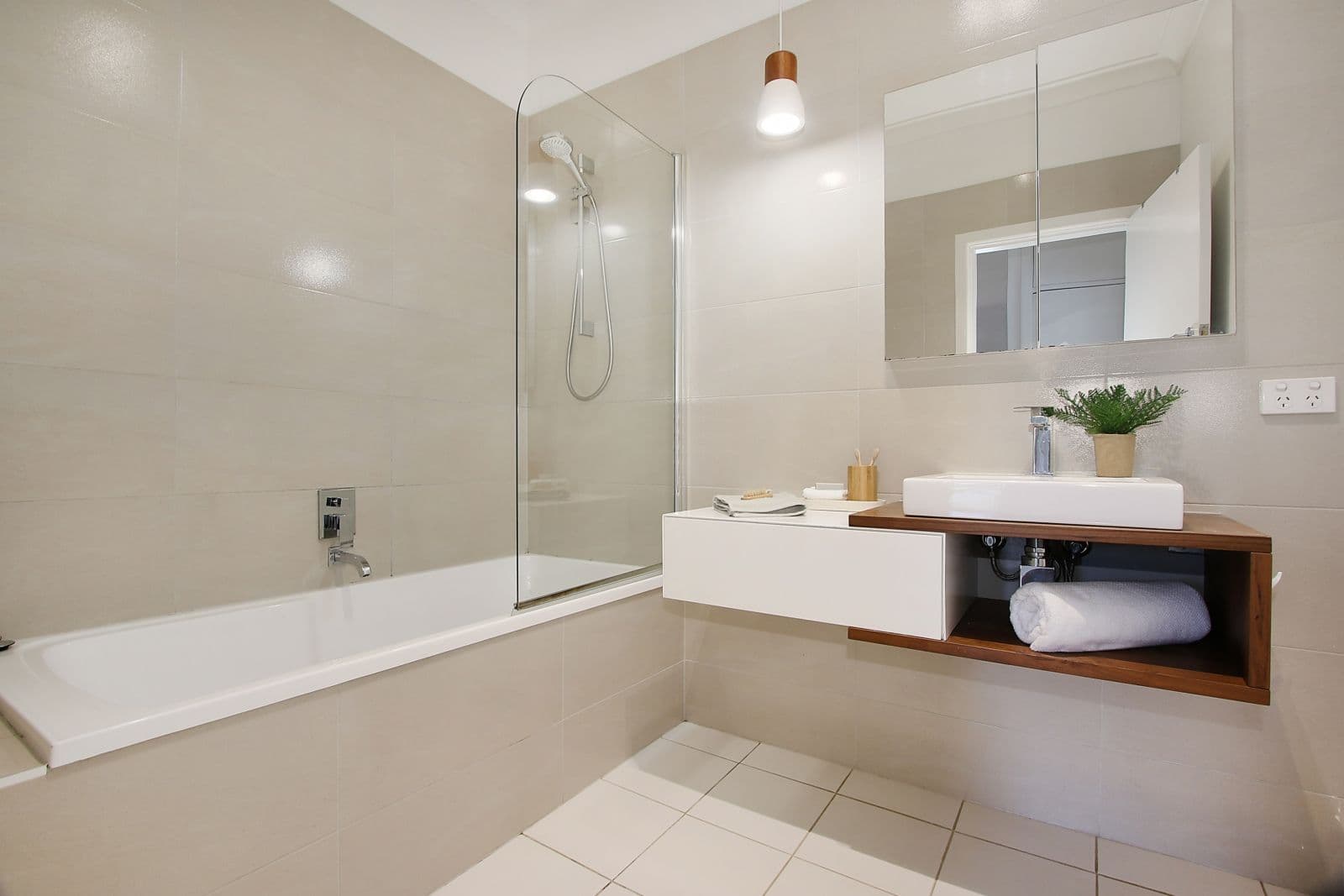 421 Nowland Avenue, Lavington NSW 2641, Lavington - Thumbnail 2