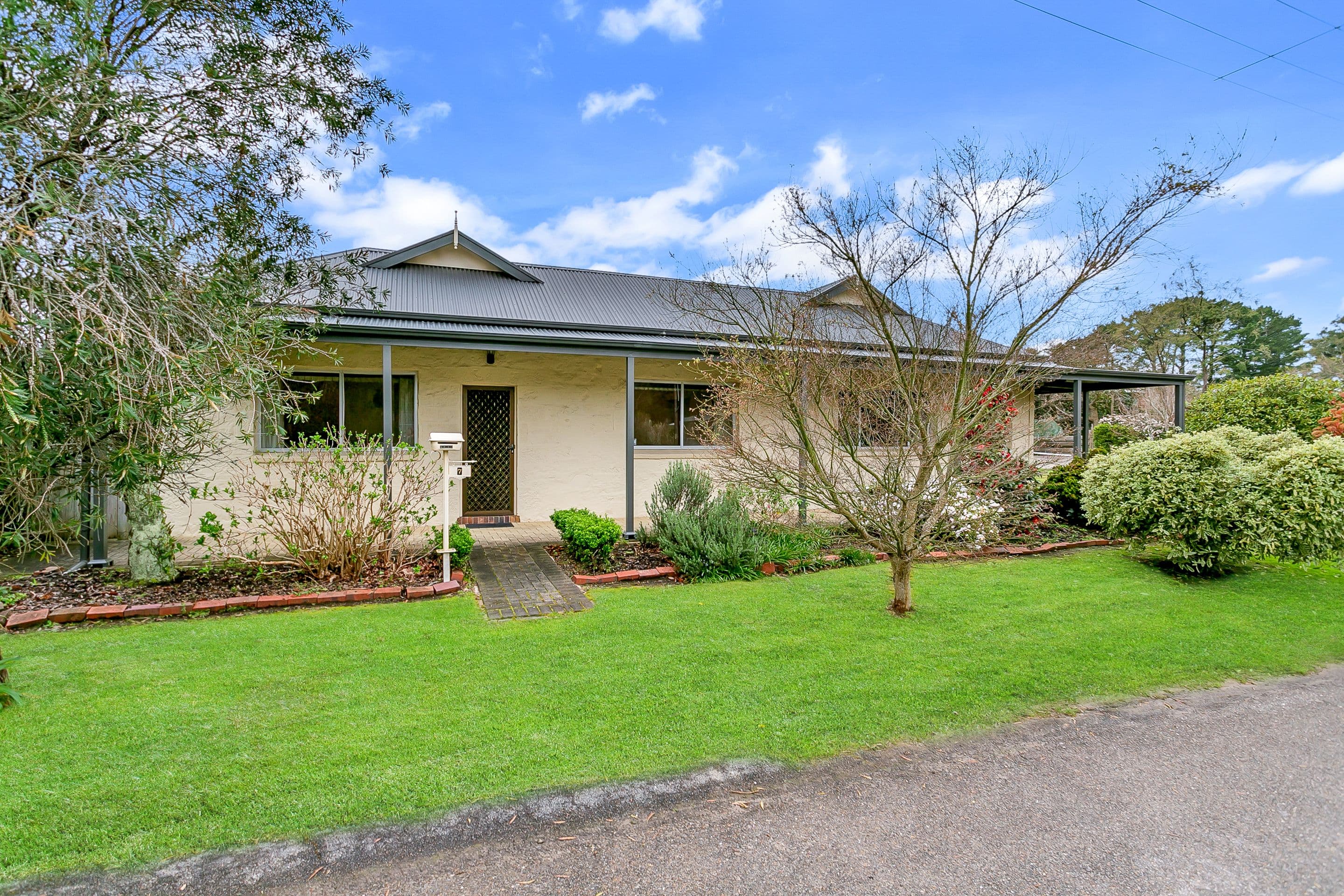 7 Garrod Place, Stirling SA 5152, Stirling - Thumbnail 2