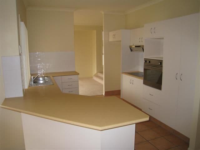 63 Ingles Circuit, ARUNDEL QLD 4214, Arundel - Thumbnail 2