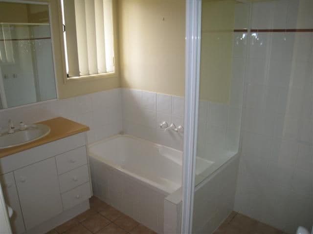 63 Ingles Circuit, ARUNDEL QLD 4214, Arundel - Thumbnail 7