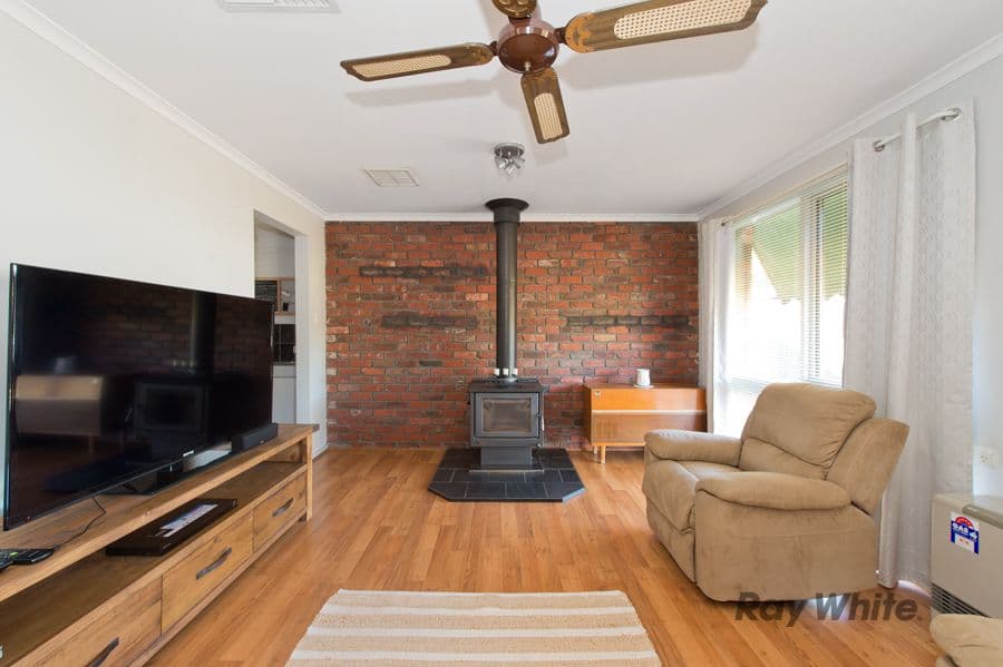 36 Wills Road, Melton South VIC 3338, Melton South - Thumbnail 5