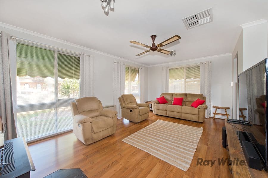36 Wills Road, Melton South VIC 3338, Melton South - Thumbnail 6