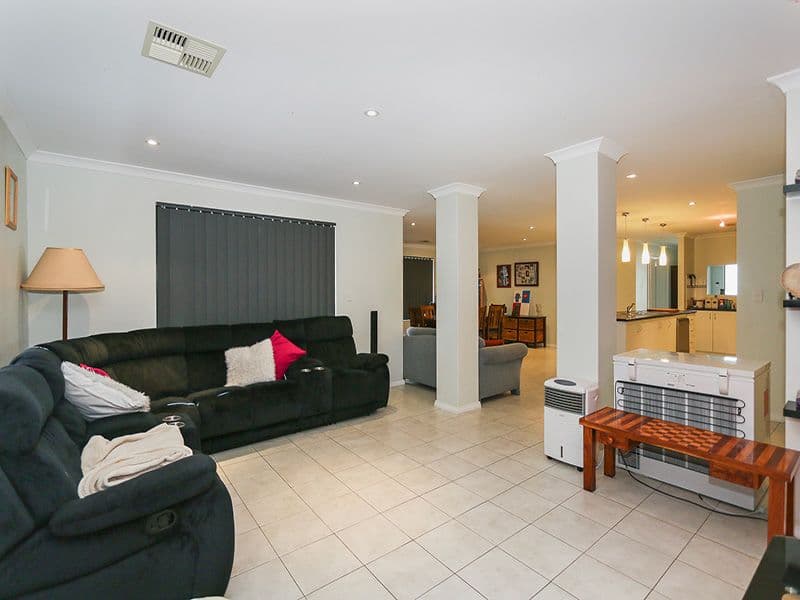 19 Camrose Lane, Darch WA 6065, Darch - Thumbnail 7