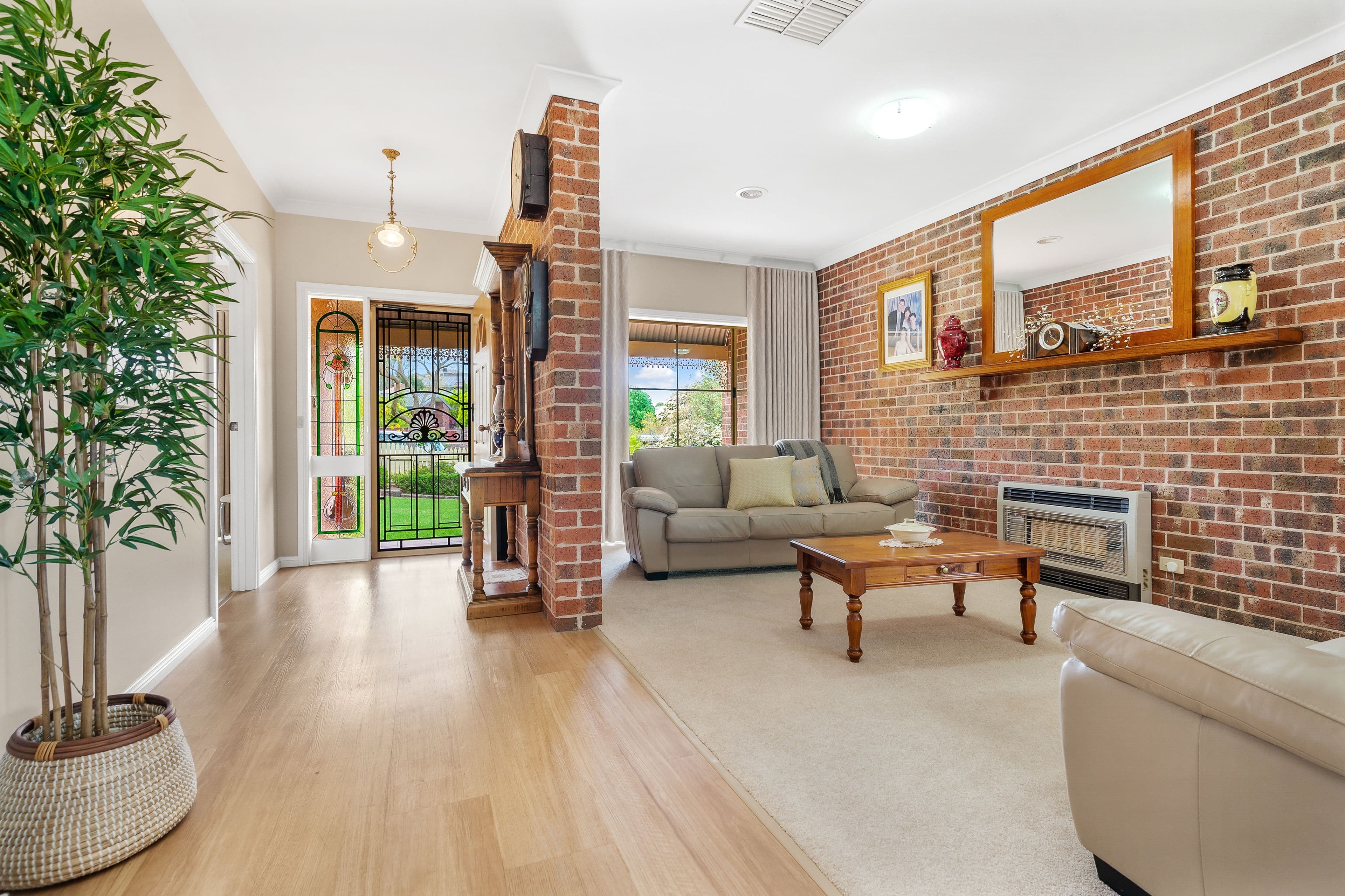 407 Carlma Crescent, Lavington NSW 2641, Lavington - Thumbnail 2