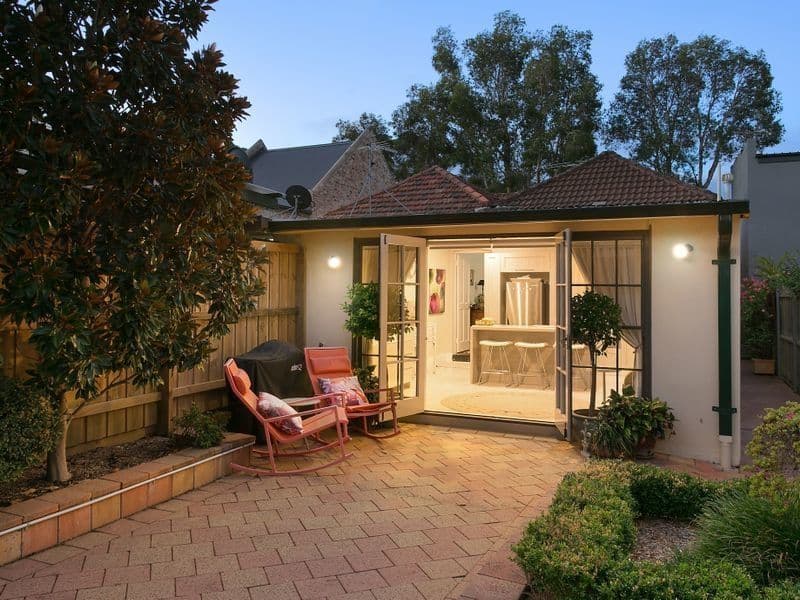 15 Morton Avenue, Lewisham, Lewisham - Image 1