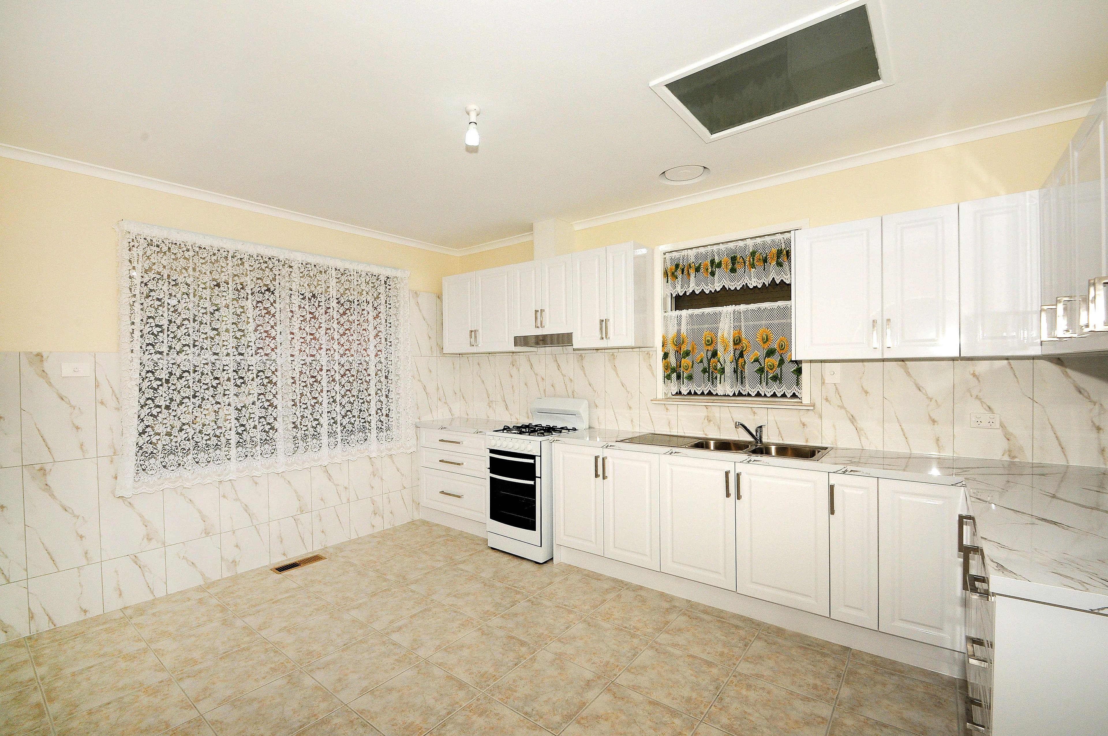 7 Lobator Street, Frankston North VIC 3200, Frankston North - Image 1