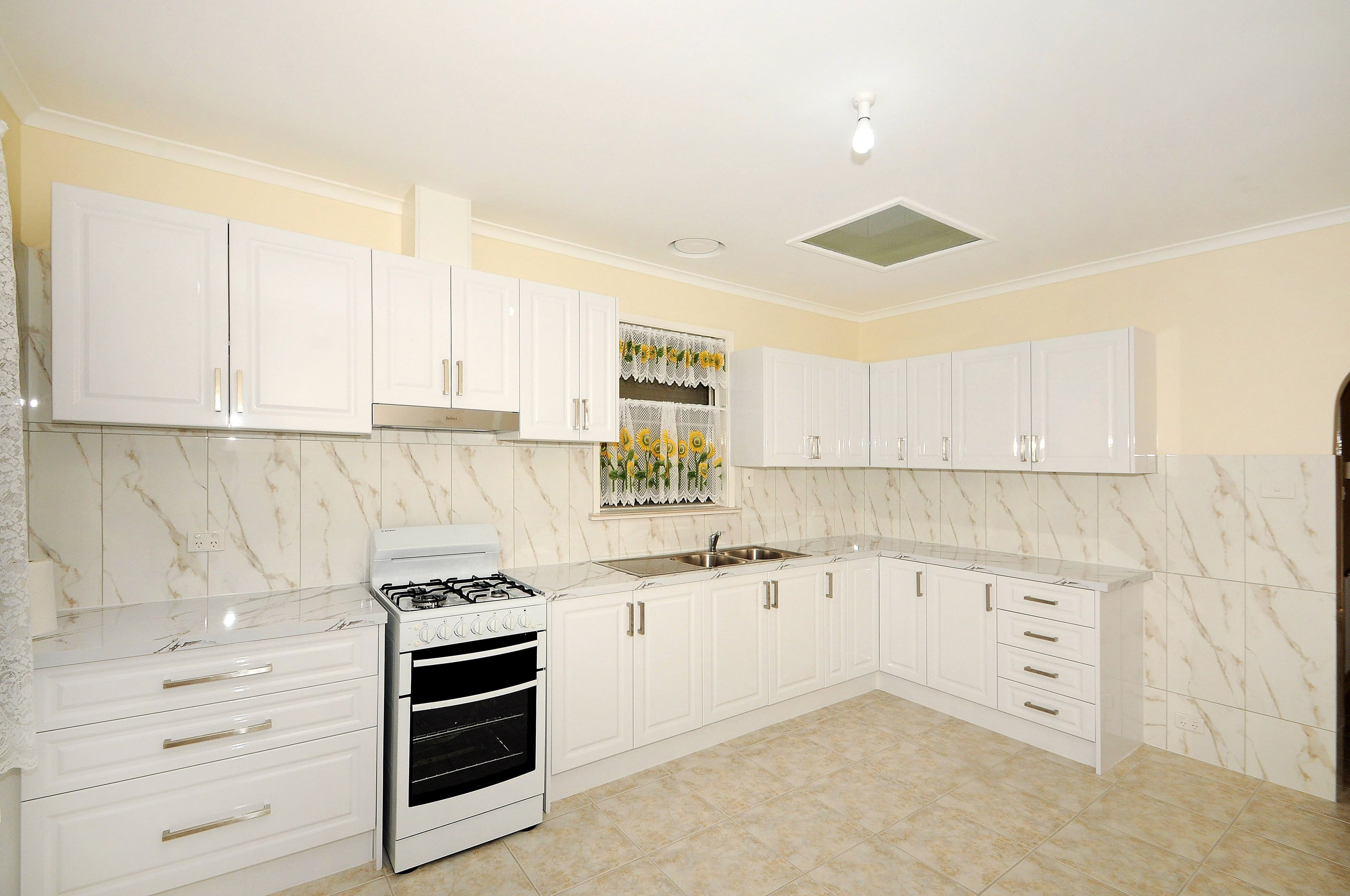 7 Lobator Street, Frankston North VIC 3200, Frankston North - Thumbnail 8
