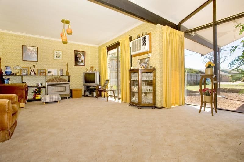 300 Wilsons Road, ST ALBANS PARK VIC 3219, St Albans Park - Thumbnail 3