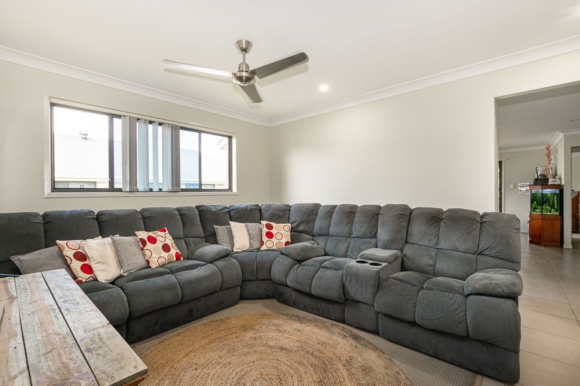 32 Phoebe Way, Beaudesert QLD 4285, Beaudesert - Thumbnail 2