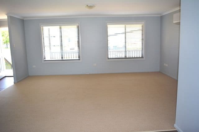 28 Bedford Street, Blackall QLD 4472, Blackall - Thumbnail 3