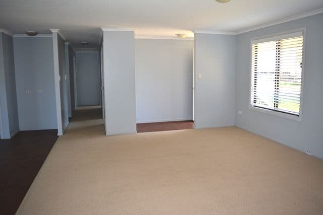 28 Bedford Street, Blackall QLD 4472, Blackall - Thumbnail 6