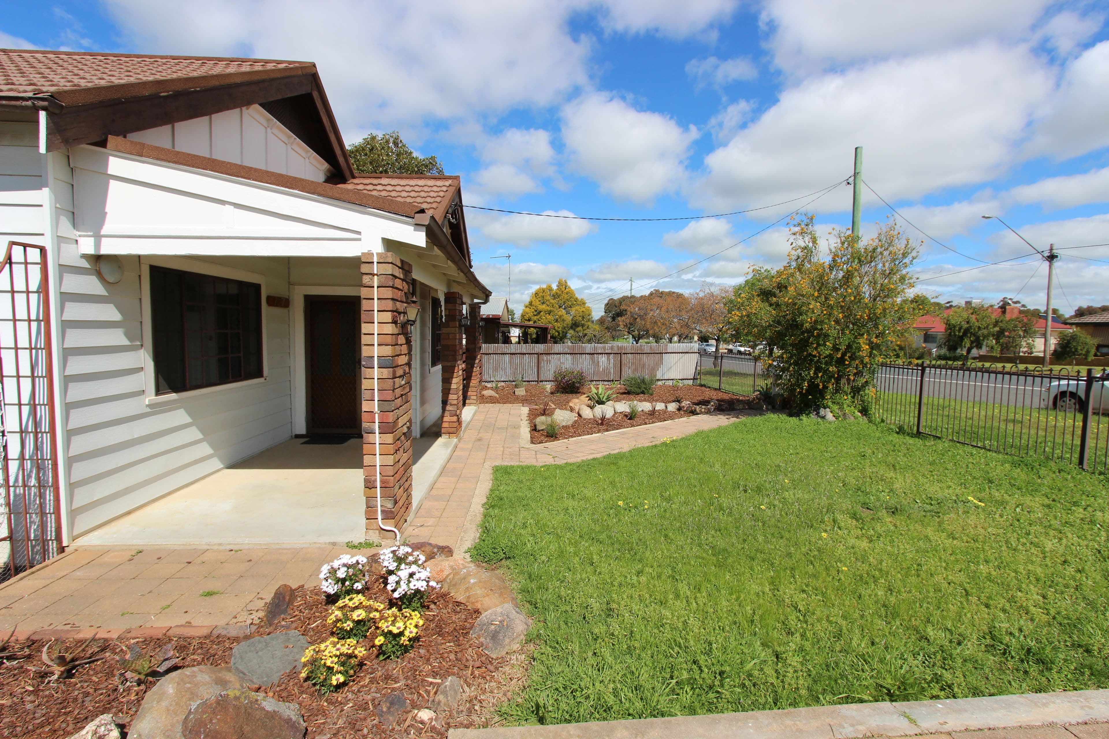 127 Vesper Street, Temora - Image 1
