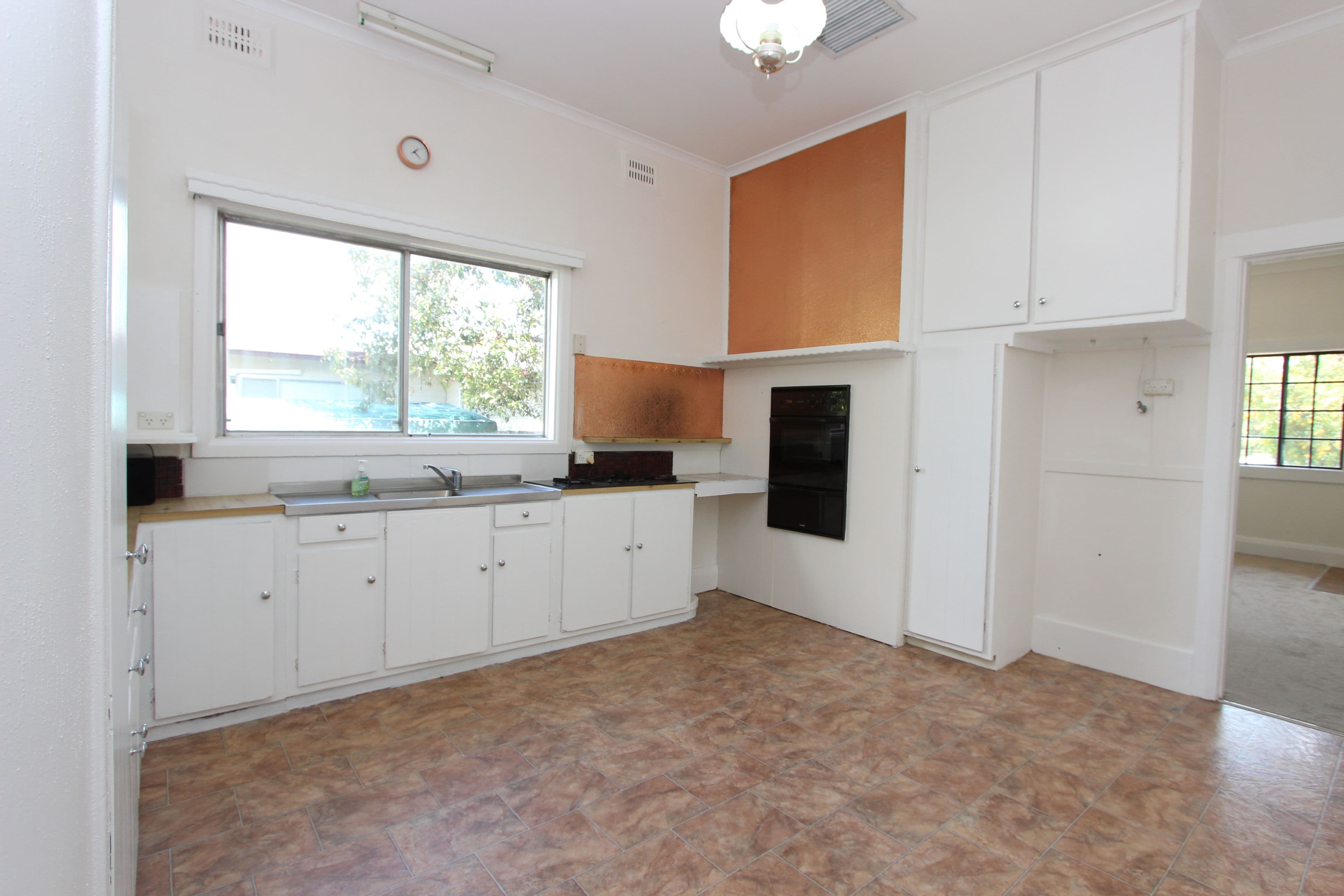 127 Vesper Street, Temora - Thumbnail 2
