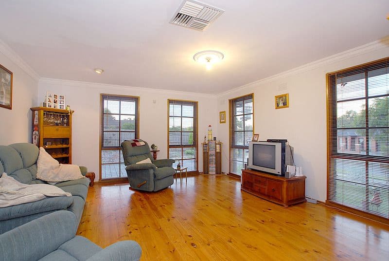 5 Agora Boulevard, Ferntree Gully VIC 3156, Ferntree Gully - Thumbnail 2