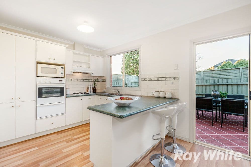 12 Silverbirch Rise, Mill Park VIC 3082, Mill Park - Thumbnail 4