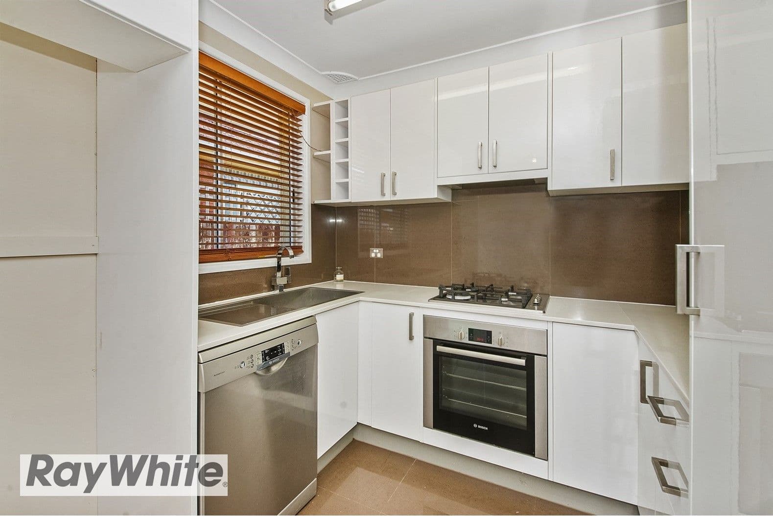 33 Neptune Street, Umina Beach NSW 2257, Umina Beach - Thumbnail 2