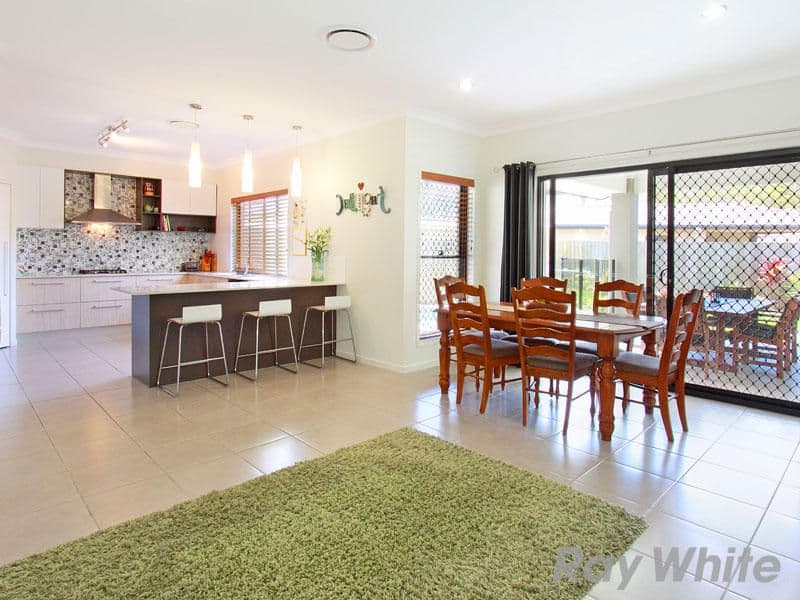 20 Ladbroke Close, CARSELDINE QLD 4034, Carseldine - Thumbnail 3