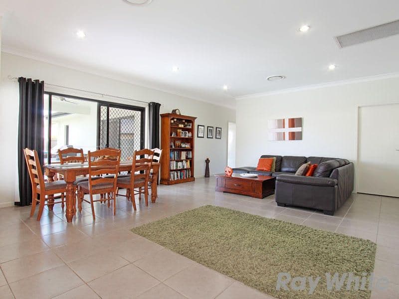 20 Ladbroke Close, CARSELDINE QLD 4034, Carseldine - Thumbnail 4