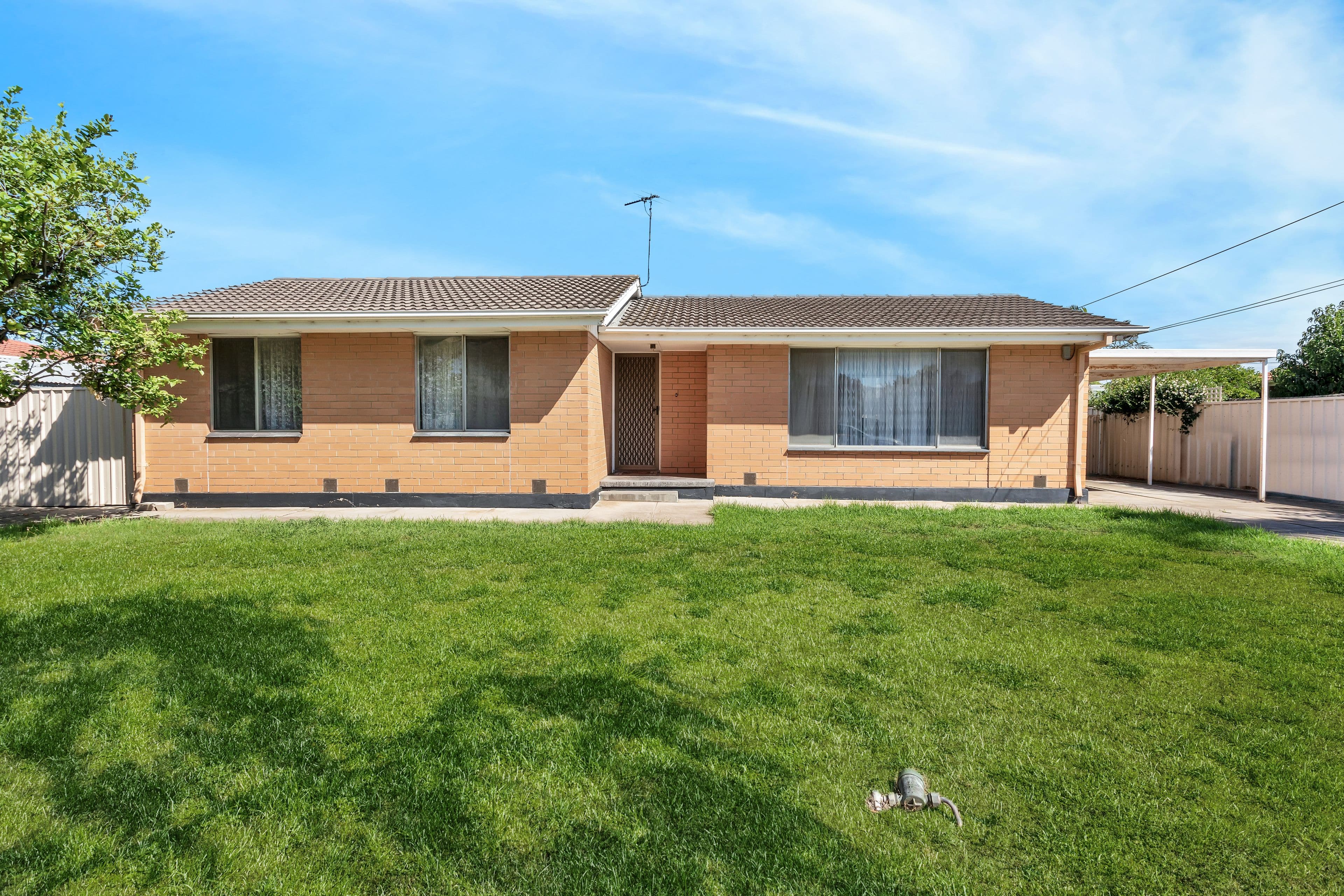 2 Varcoe Street, Henley Beach SA 5022, Henley Beach - Thumbnail 3