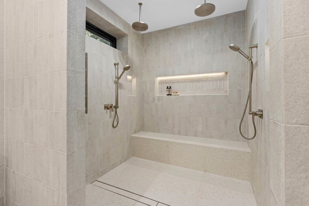 221 Oyster Bay Road, Oyster Bay - Thumbnail 2