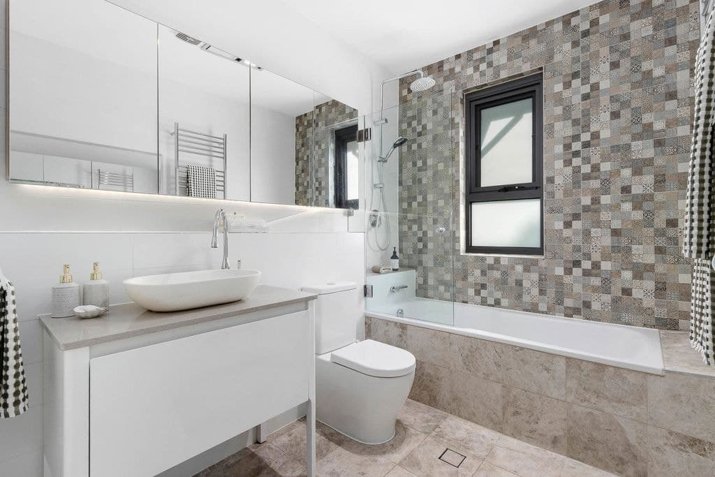221 Oyster Bay Road, Oyster Bay - Thumbnail 7