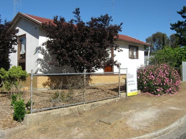2 Young Place, CLARE SA 5453, Clare - Thumbnail 2