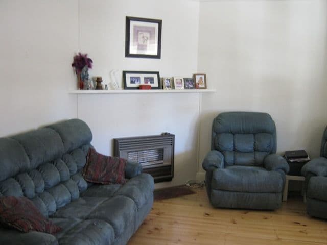 2 Young Place, CLARE SA 5453, Clare - Thumbnail 4