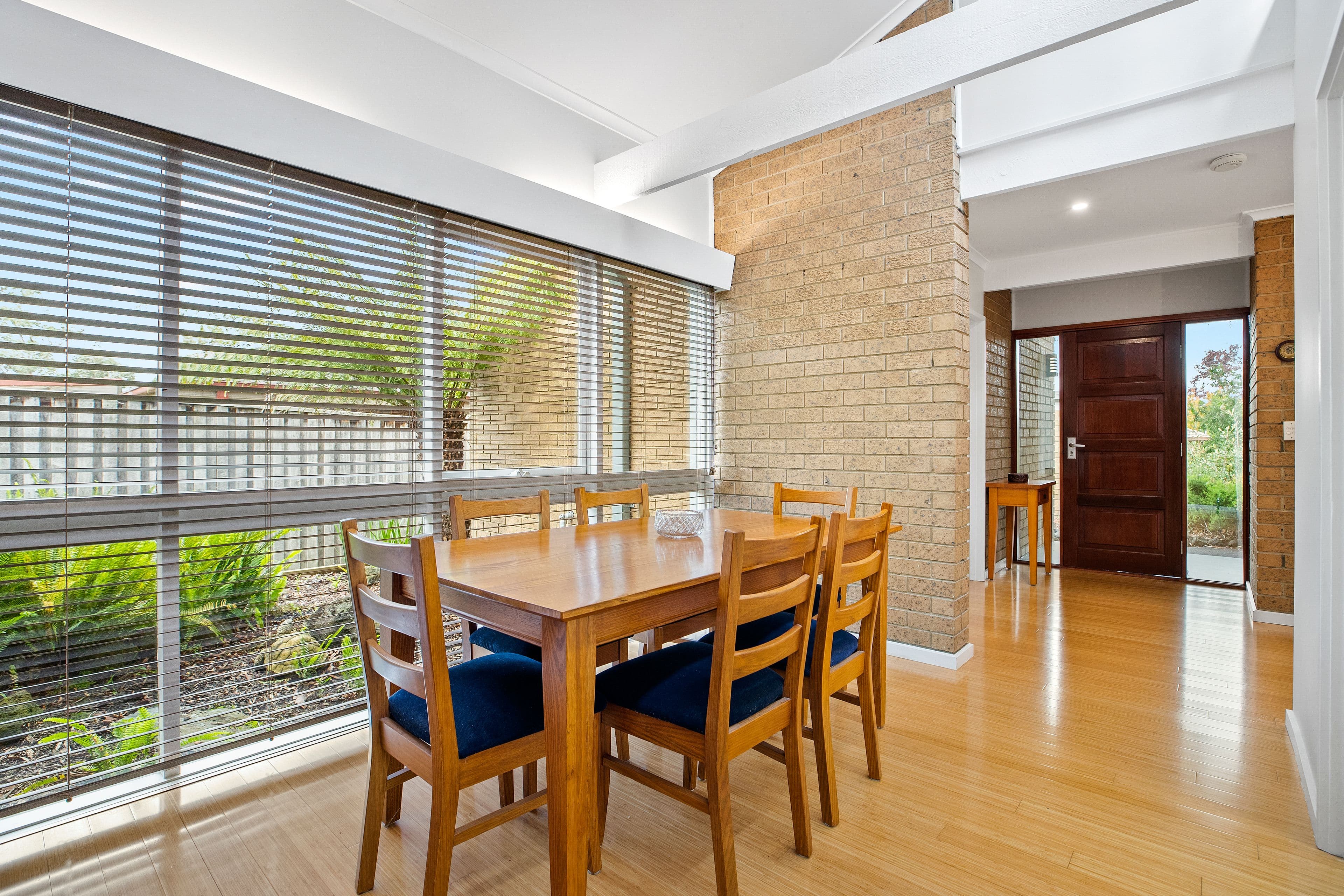 33 Folkstone Crescent, Ferntree Gully VIC 3156, Ferntree Gully - Thumbnail 3