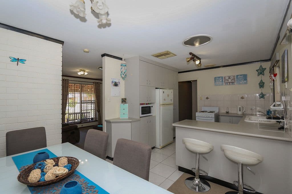 25 Jardine Court, Thornlie WA 6108, Thornlie - Thumbnail 4