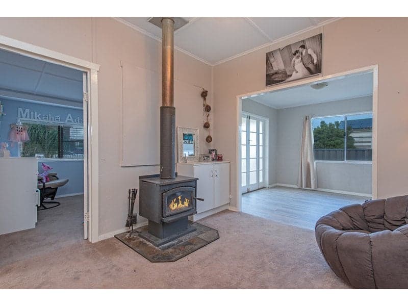 8 Blake Street, Wilsonton - Thumbnail 3