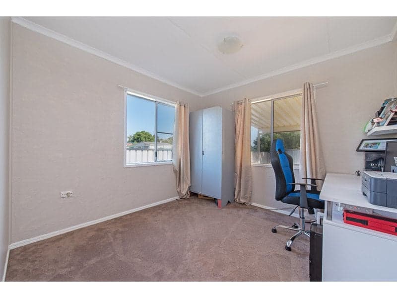 8 Blake Street, Wilsonton - Thumbnail 7