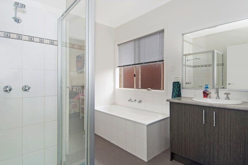 26 Pinewood Drive, Carrum Downs VIC 3201, Carrum Downs - Thumbnail 5