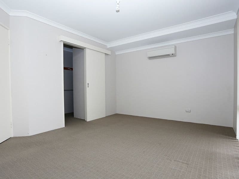 11 Leschenault Loop, Banksia Grove WA 6031, Banksia Grove - Thumbnail 2