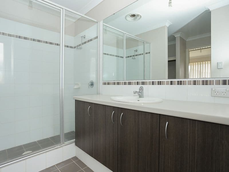 11 Leschenault Loop, Banksia Grove WA 6031, Banksia Grove - Thumbnail 3