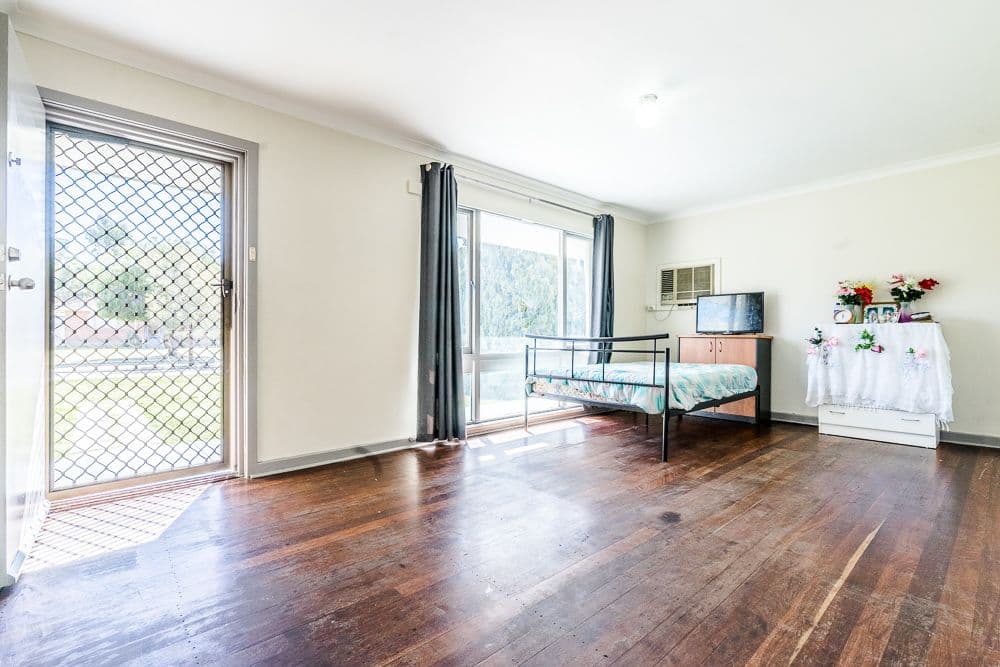 46 Amberton Avenue, Girrawheen WA 6064, Girrawheen - Thumbnail 3