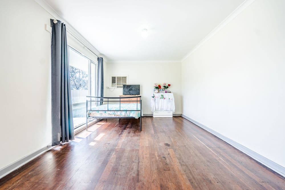 46 Amberton Avenue, Girrawheen WA 6064, Girrawheen - Thumbnail 4