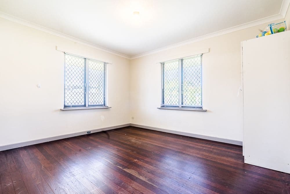46 Amberton Avenue, Girrawheen WA 6064, Girrawheen - Thumbnail 7