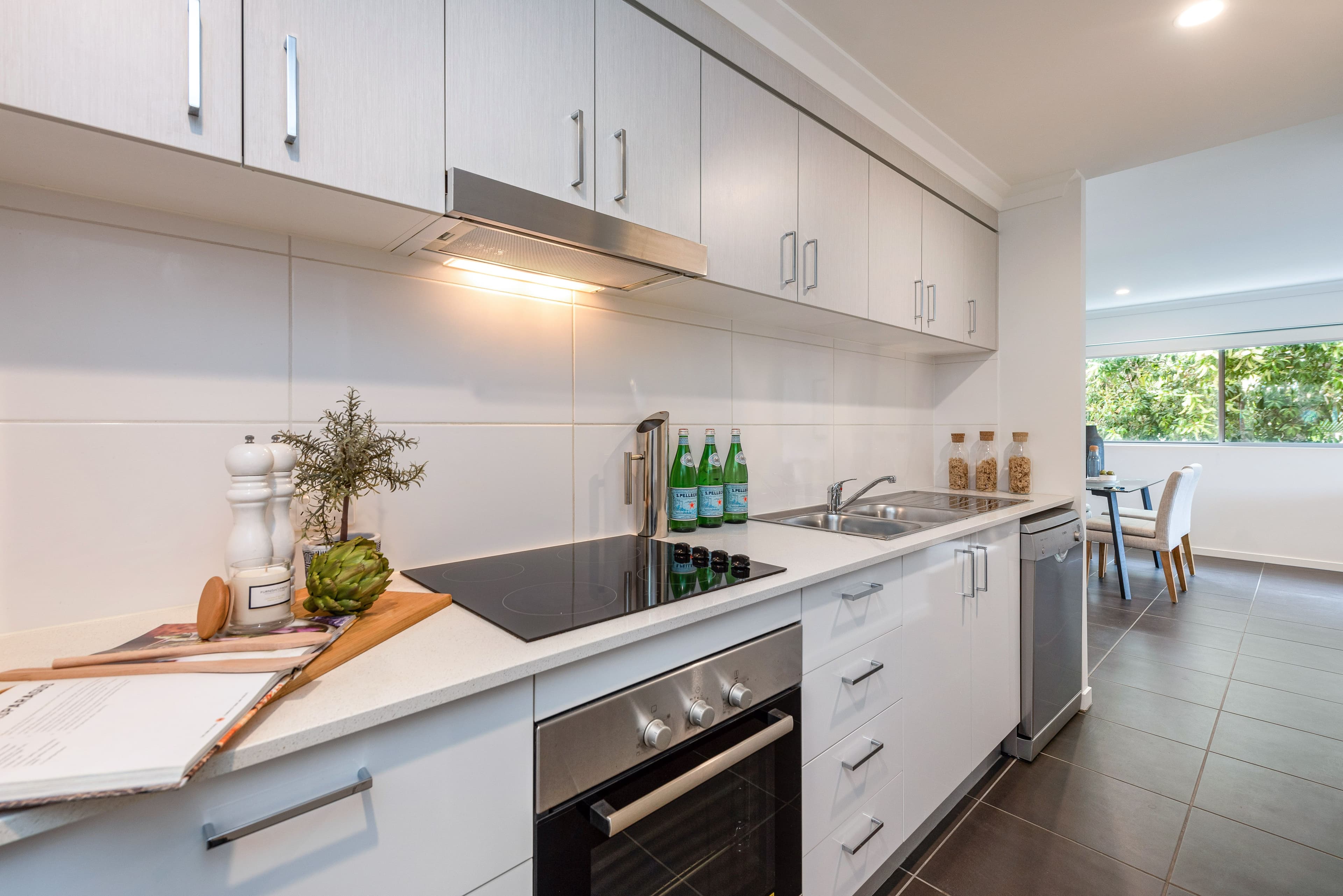 90 Cambridge Street, Carina Heights QLD 4152, Carina Heights - Thumbnail 2