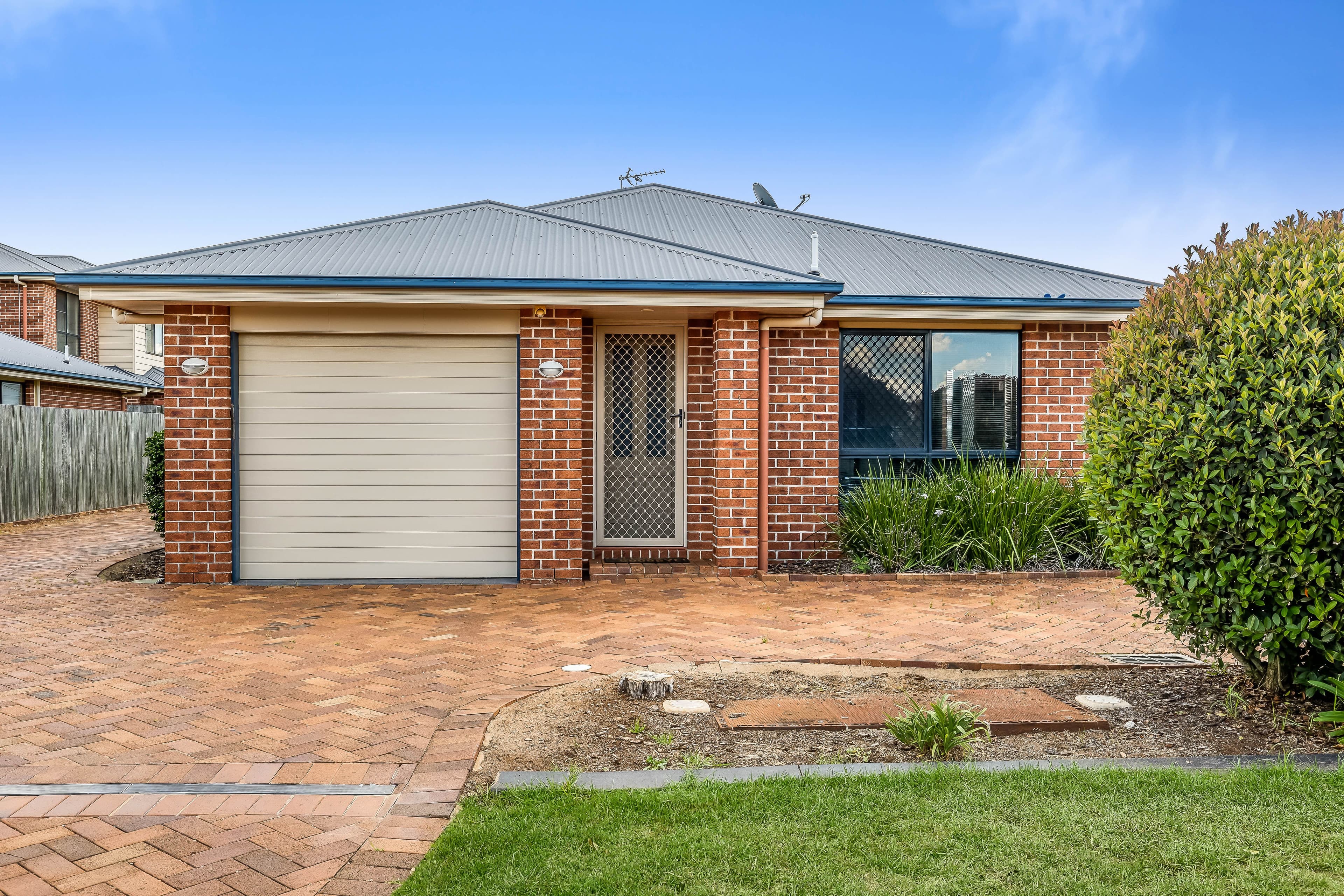 87 Kearney Street, Kearneys Spring QLD 4350, Kearneys Spring - Thumbnail 2