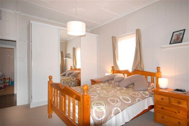2 Dunne Street, HARRISTOWN QLD 4350, Harristown - Thumbnail 5