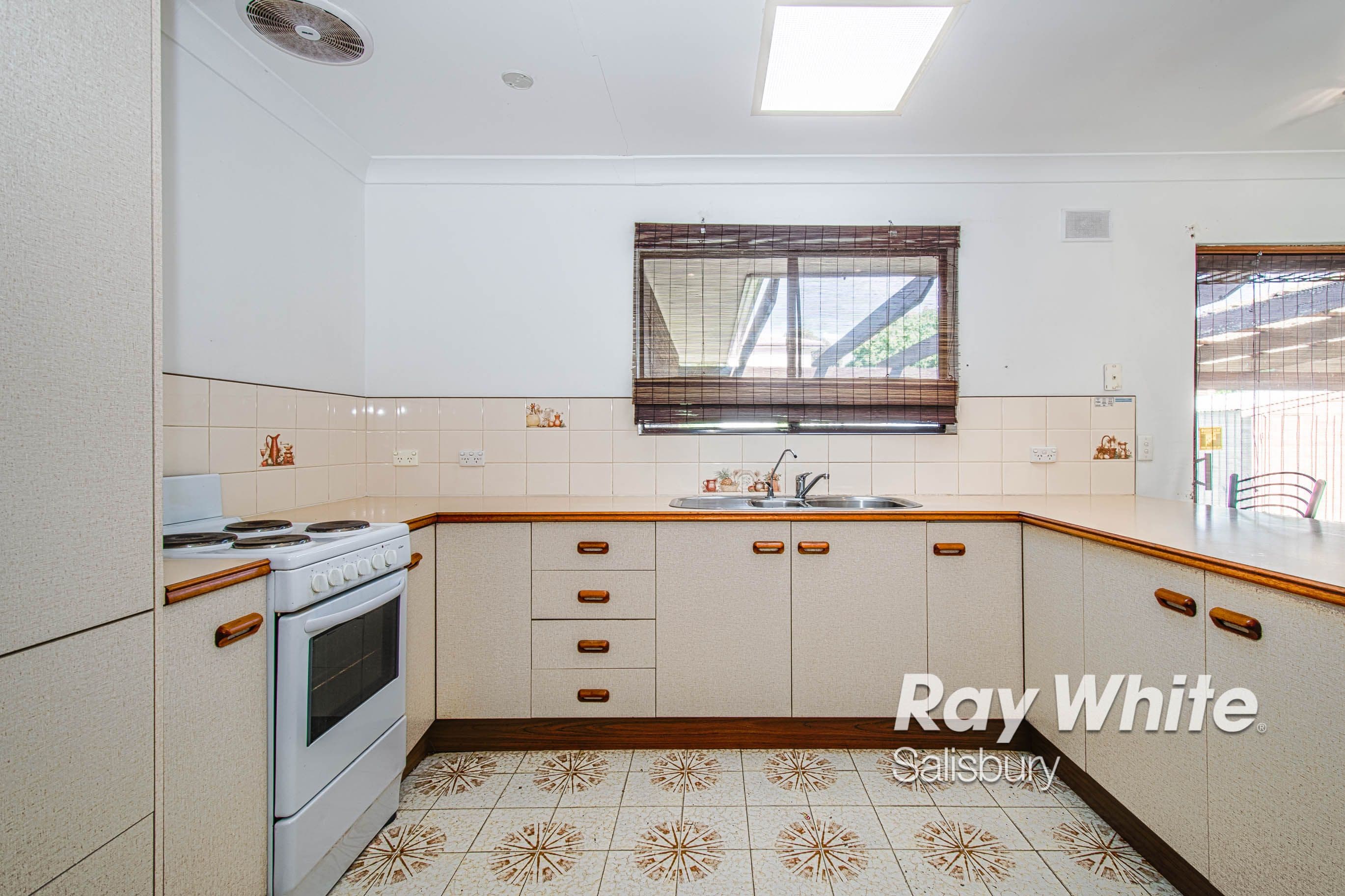 11 Emerald Street, Salisbury East SA 5109, Salisbury East - Thumbnail 5