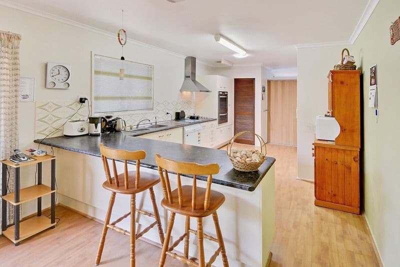 21 Croydon Avenue, CURRIMUNDI QLD 4551, Currimundi - Thumbnail 5