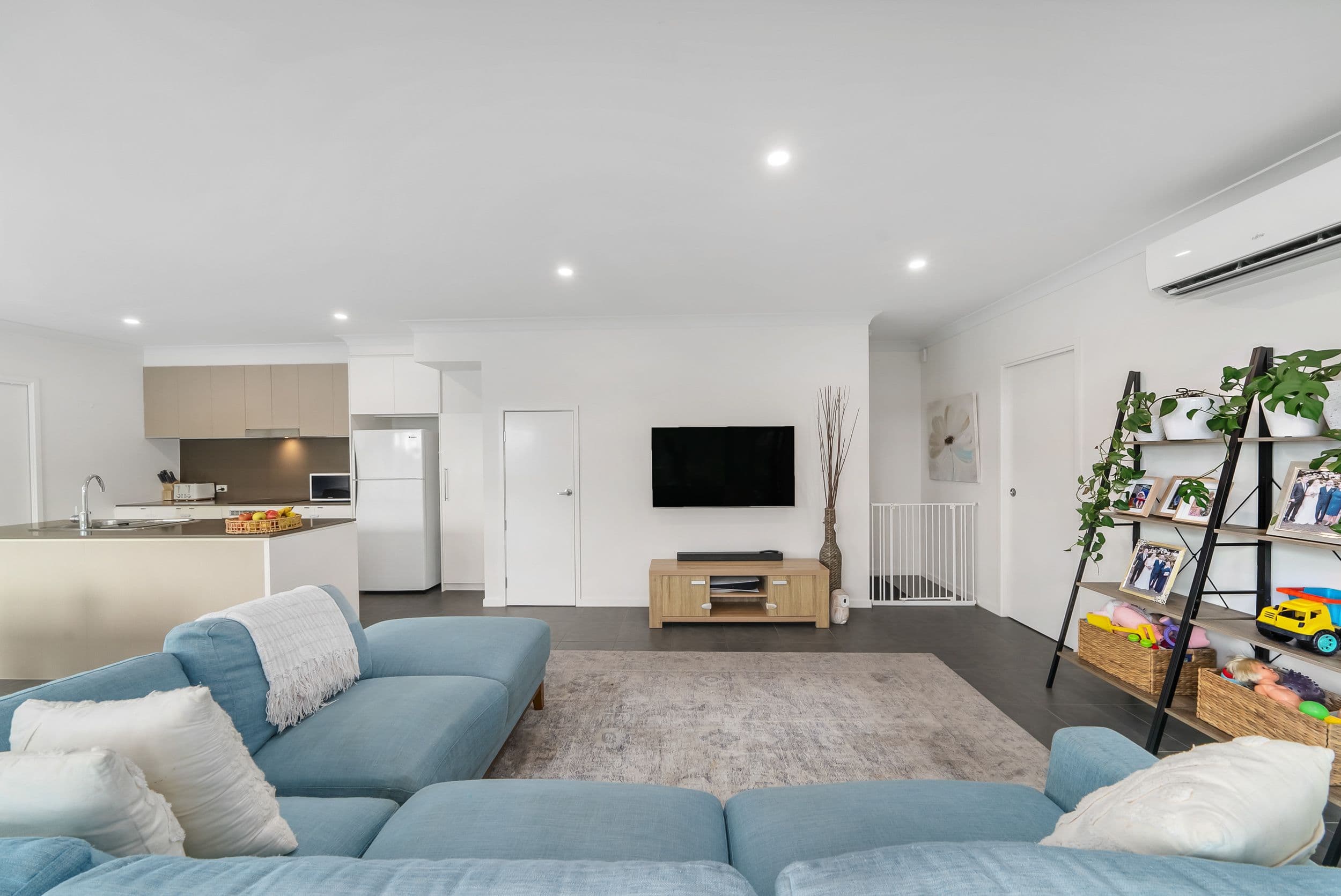 1 Cygnus Crescent, Coomera QLD 4209, Coomera - Thumbnail 5