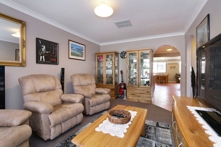 10 Jenkinson Street, Gosnells WA 6110, Gosnells - Thumbnail 3