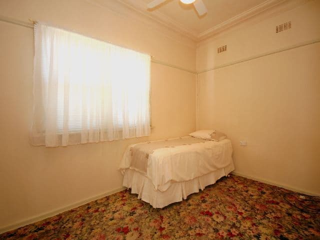 33 Bent Street, CHESTER HILL NSW 2162, Chester Hill - Thumbnail 5