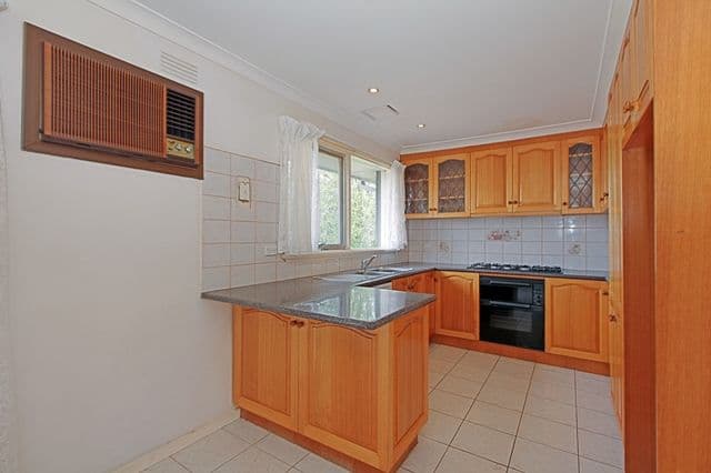 106 Darebin Boulevard, RESERVOIR VIC 3073, Reservoir - Thumbnail 2