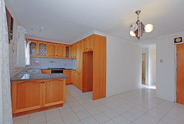 106 Darebin Boulevard, RESERVOIR VIC 3073, Reservoir - Thumbnail 3