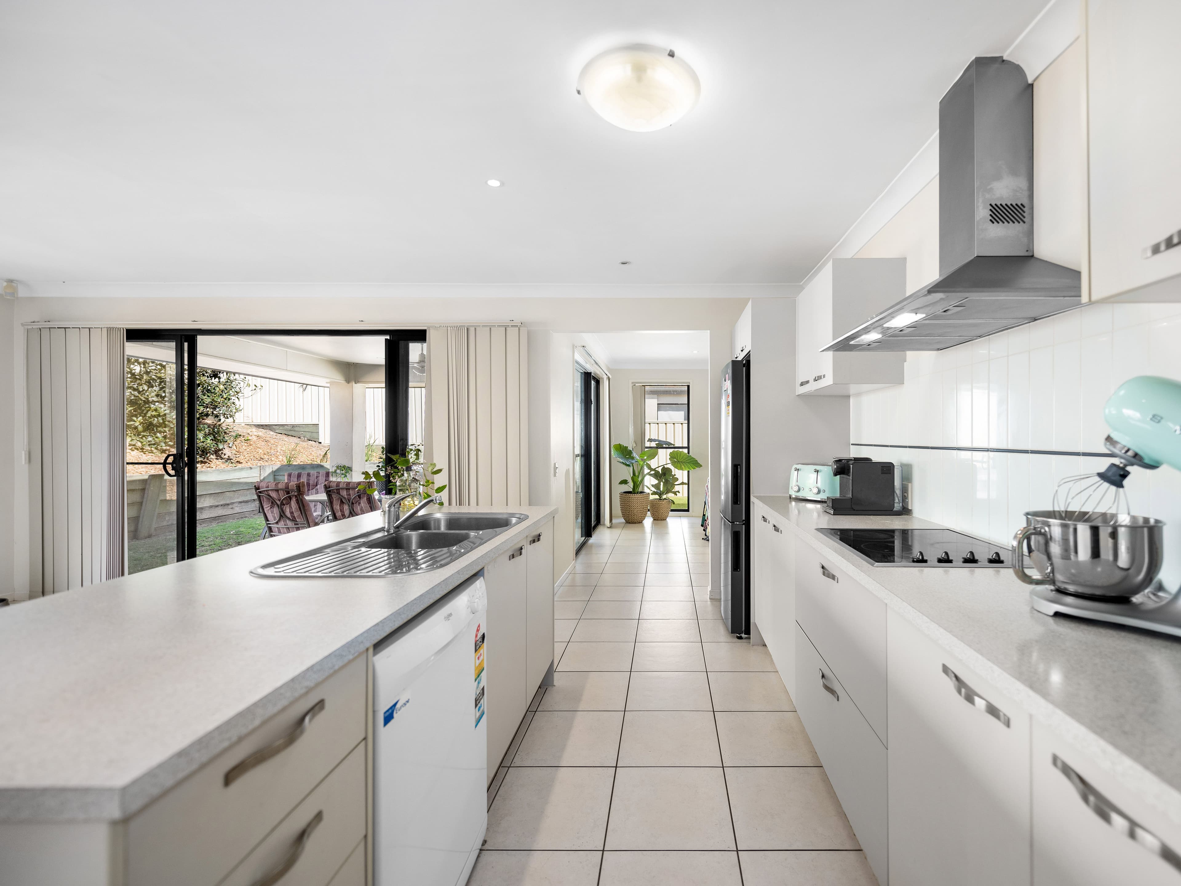 69 Joseph Avenue, Moggill QLD 4070, Moggill - Thumbnail 3